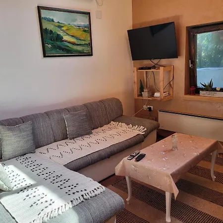 Mila Fruska Gora Vakantiehuis Velika Remeta